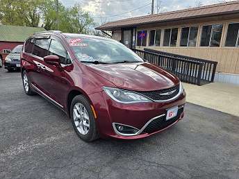 2019 Chrysler Pacifica Touring-L 