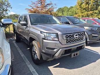2024 Nissan Frontier SV 