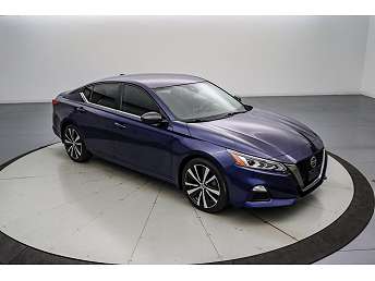 2022 Nissan Altima SR 