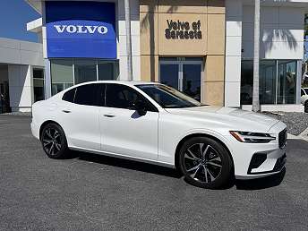 2023 Volvo S60 B5 Plus 