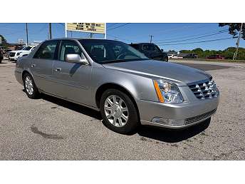 Silver Cadillac DTS Sedan 2008