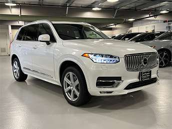 2024 Volvo XC90 B5 Core 
