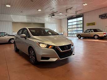 2021 Nissan Versa SV 