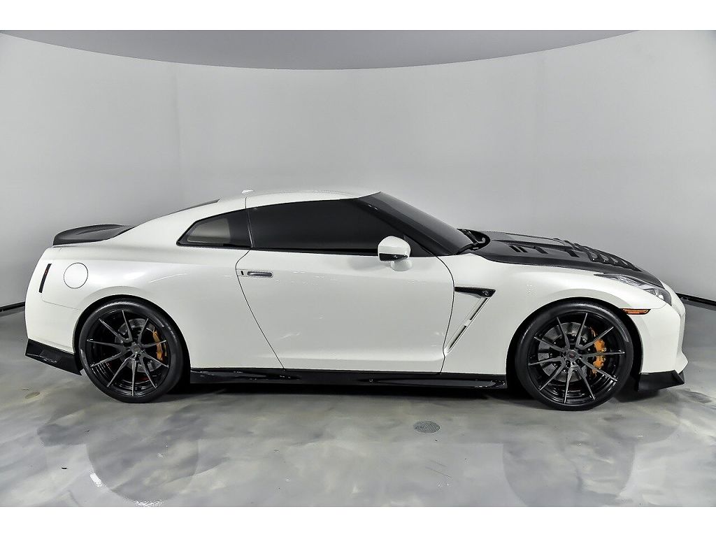 NISSAN　GT-R(R35) V6 Nissan GT-R | Nissan USA