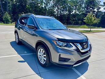 2020 Nissan Rogue SV 