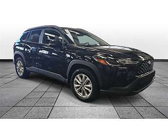 2024 Toyota Corolla Cross LE 