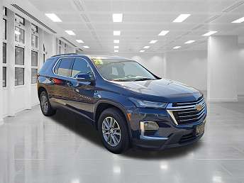 2023 Chevrolet Traverse LT 