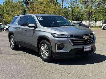 2023 Chevrolet Traverse LT 