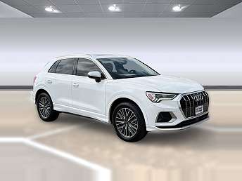 2022 Audi Q3 Premium Plus 