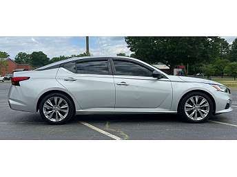 2019 Nissan Altima S 