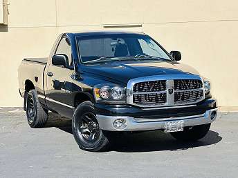 Black Dodge Ram 1500 Pickup 2007