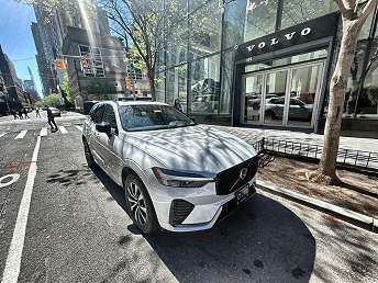 2024 Volvo XC60 B5 Core 
