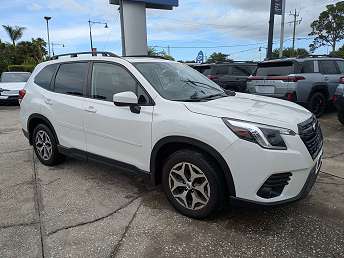 2023 Subaru Forester Premium 