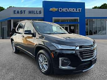 2023 Chevrolet Traverse LT 