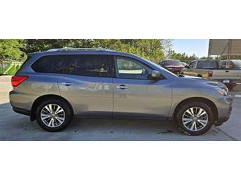 2019 Nissan Pathfinder S 