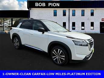 2024 Nissan Pathfinder Platinum 