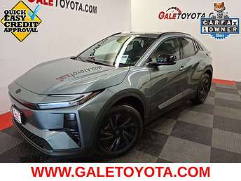 2026 Toyota C-HR SE 