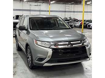 Used 2018 Mitsubishi Outlander ES for Sale Near Me - CARFAX
