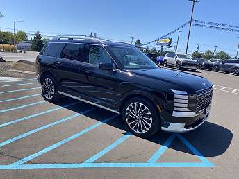 Black Hyundai Palisade SUV 2026