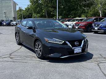 Black Nissan Maxima Sedan 2023