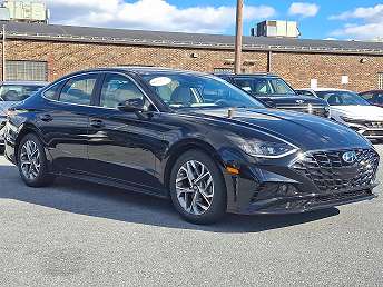 Black Hyundai Sonata Sedan 2022
