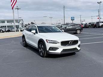 2025 Volvo V60 B5 Plus 