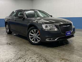 2018 Chrysler 300 Touring 