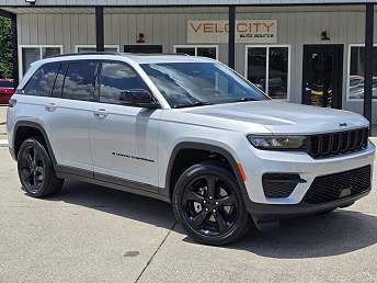 2022 Jeep Grand Cherokee Altitude 