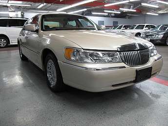 Used Lincoln Town Car for Sale in Anaheim, CA (with Photos) - CARFAX