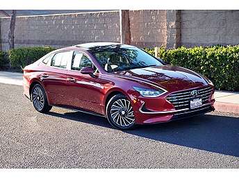 Red Hyundai Sonata Sedan 2023