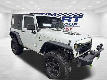 White Jeep Wrangler SUV 2016