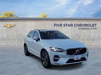2022 Volvo XC60 B5 Momentum 
