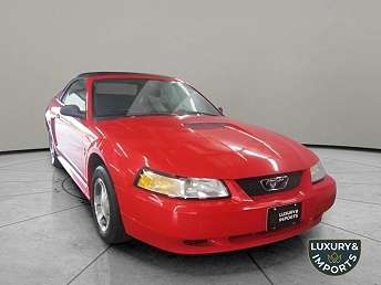 2000 Ford Mustang Base 