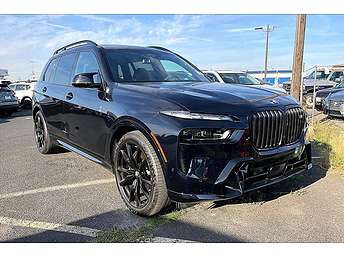 2026 BMW X7 M60i 