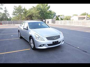 2013 Infiniti G37  