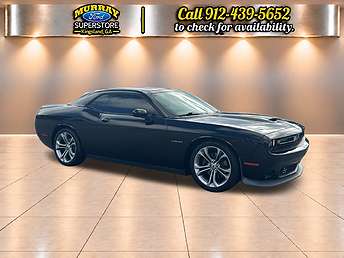 Black Dodge Challenger R/T 2020