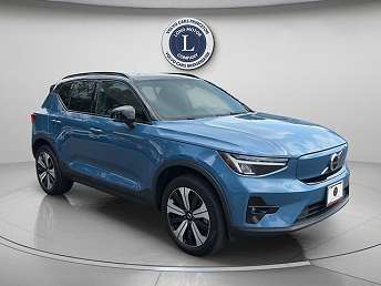 2023 Volvo XC40 P8 Plus 