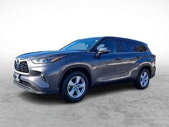 2024 Toyota Highlander LE 