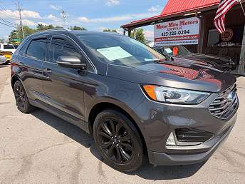 2020 Ford Edge Titanium 