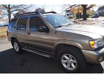 2003 Nissan Pathfinder LE 