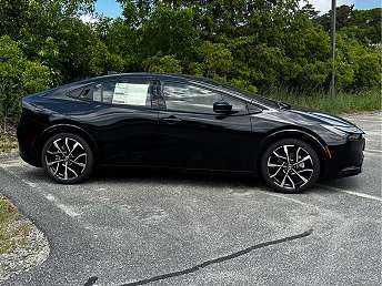 2025 Toyota Prius Plug-in XSE 