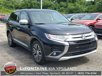 2017 Mitsubishi Outlander SE 