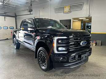 2025 Ford F-250 Platinum Edition 