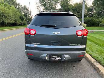 Used 2009 Chevrolet Traverse LS for Sale Near Me - CARFAX