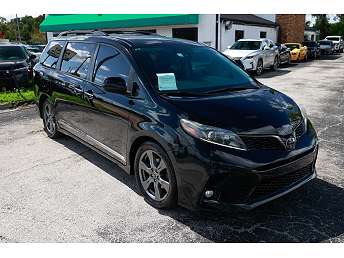 2019 Toyota Sienna SE 