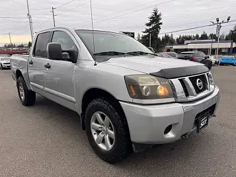 2014 Nissan Titan SV