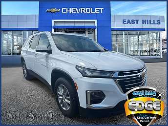 2023 Chevrolet Traverse LT 