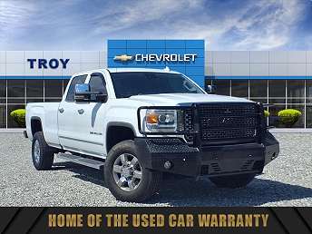 White Sierra 3500HD Pickup 2017