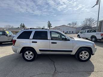 2006 Jeep Grand Cherokee Laredo 