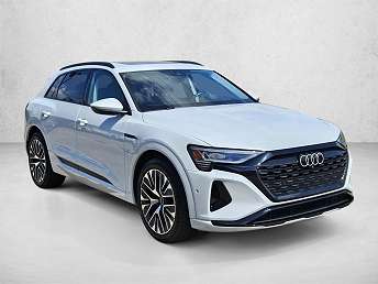 2024 Audi Q8 e-tron Prestige 
